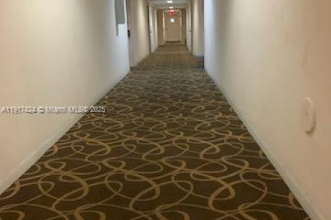 Condominio en alquiler en West Palm Beach, Florida, 1 dormitorio, 65.4 m2 № 1972176 - foto 4