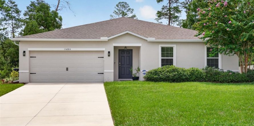 Casa en Ocala, Florida 4 dormitorios, 174.93 m2 № 2156902