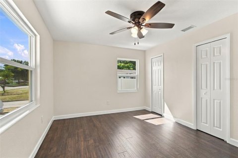 House in Gulfport, Florida 3 bedrooms, 92.53 sq.m. № 2430786 - photo 17