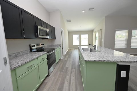 Villa ou maison à louer à Lakeland, Floride: 4 chambres, 171.87 m2 № 2415290 - photo 9
