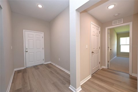 Villa ou maison à louer à Lakeland, Floride: 4 chambres, 171.87 m2 № 2415290 - photo 27