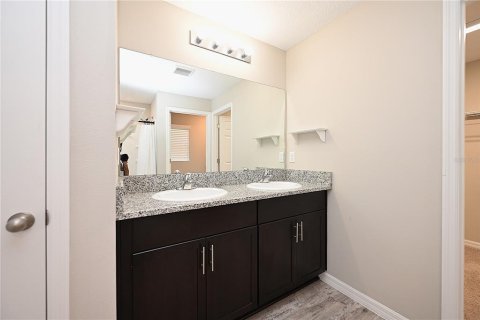 Villa ou maison à louer à Lakeland, Floride: 4 chambres, 171.87 m2 № 2415290 - photo 23
