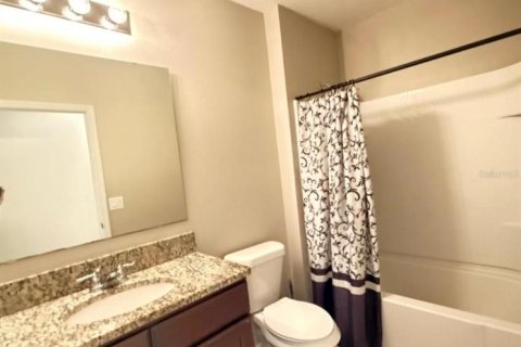 House in Kissimmee, Florida 3 bedrooms, 153.38 sq.m. № 2393578 - photo 15