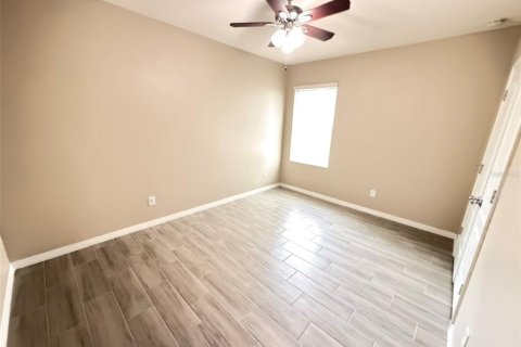 House in Kissimmee, Florida 3 bedrooms, 153.38 sq.m. № 2393578 - photo 13