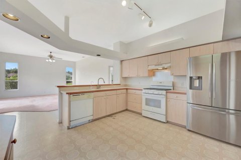 Купить виллу или дом в Сарасота, Флорида 9 комнат, 211.54м2, № 2229262 - фото 23
