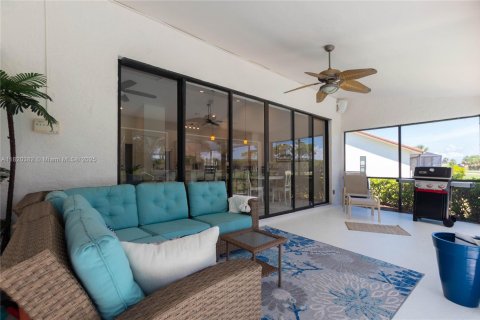 House in Fort Myers, Florida 2 bedrooms, 145.48 sq.m. № 1779746 - photo 22