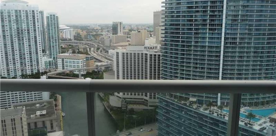 Condo in Miami, Florida, 1 bedroom № 1830655
