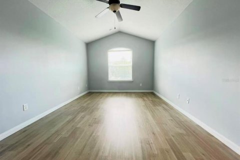 Townhouse in Sanford, Florida 3 bedrooms, 126.63 sq.m. № 2096843 - photo 12