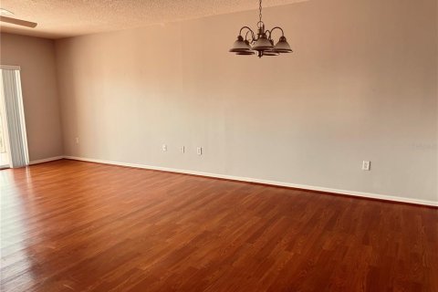 Condo in Largo, Florida, 3 bedrooms  № 1585862 - photo 25