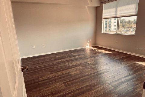 Condo in Largo, Florida, 3 bedrooms  № 1585862 - photo 23