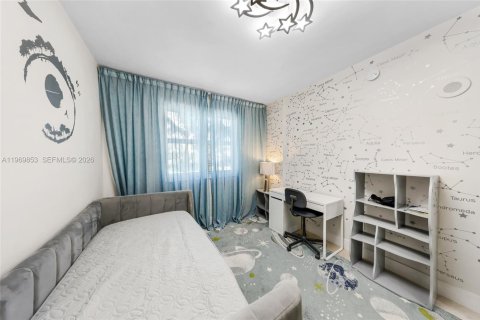 Condo in Aventura, Florida, 3 bedrooms  № 2030679 - photo 22