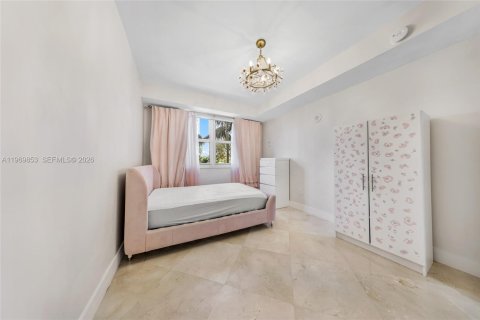 Condo in Aventura, Florida, 3 bedrooms  № 2030679 - photo 25