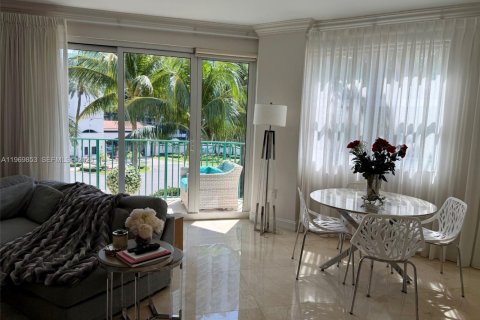 Condominio en venta en Aventura, Florida, 3 dormitorios, 156.17 m2 № 2030679 - foto 4