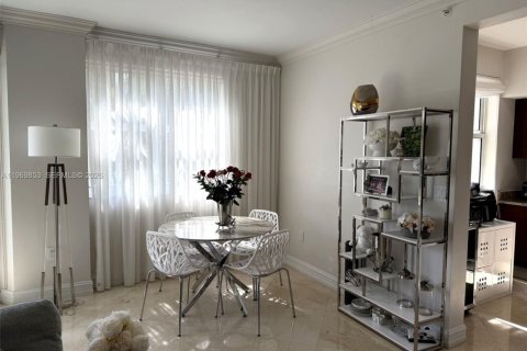 Condominio en venta en Aventura, Florida, 3 dormitorios, 156.17 m2 № 2030679 - foto 10