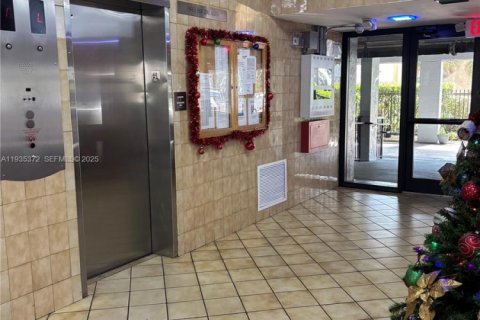 Apartamento en alquiler en North Miami, Florida, 53.51 m2 № 1993605 - foto 16