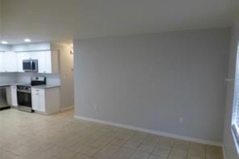 Apartamento en alquiler en Tarpon Springs, Florida, 2 dormitorios, 74.32 m2 № 1826420 - foto 4