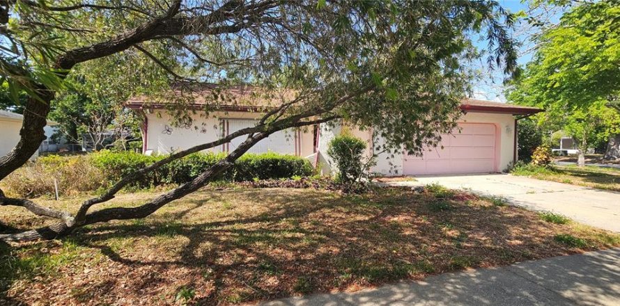 Casa en Hudson, Florida 4 dormitorios, 129.23 m2 № 1737441