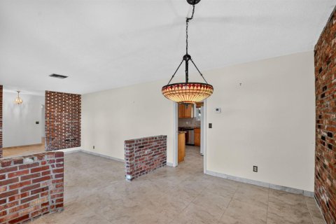 Villa ou maison à vendre à West Palm Beach, Floride: 3 chambres, 180.14 m2 № 2400593 - photo 13