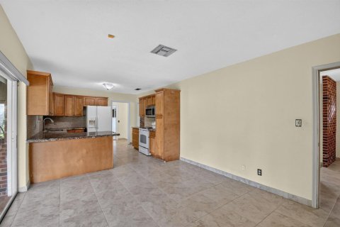 Villa ou maison à vendre à West Palm Beach, Floride: 3 chambres, 180.14 m2 № 2400593 - photo 27