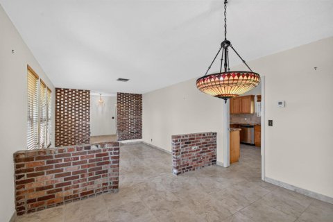 Villa ou maison à vendre à West Palm Beach, Floride: 3 chambres, 180.14 m2 № 2400593 - photo 16