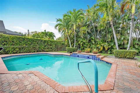 House in Davie, Florida 5 bedrooms, 335.56 sq.m. № 1711406 - photo 5