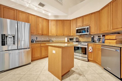 House in Davie, Florida 5 bedrooms, 335.56 sq.m. № 1711406 - photo 18