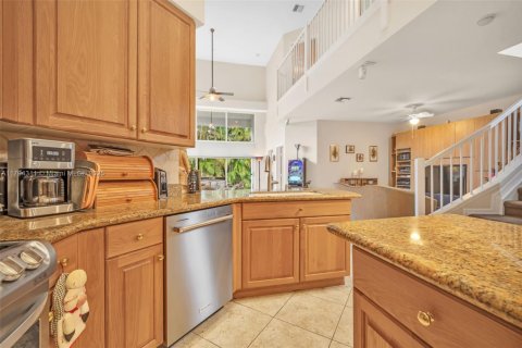 House in Davie, Florida 5 bedrooms, 335.56 sq.m. № 1711406 - photo 19