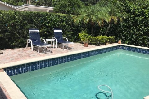 House in Tampa, Florida 3 bedrooms, 204.38 sq.m. № 1879612 - photo 2