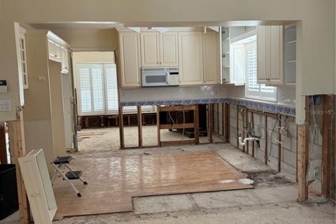 Casa en venta en Tampa, Florida, 3 dormitorios, 204.38 m2 № 1879612 - foto 9