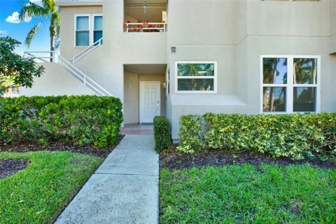 Condo in Saint Petersburg, Florida, 2 bedrooms № 2431733 - photo 28