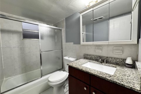 Снять в аренду кондоминиум в Халландейл-Бич, Флорида 36.23м2, № 2000502 - фото 6