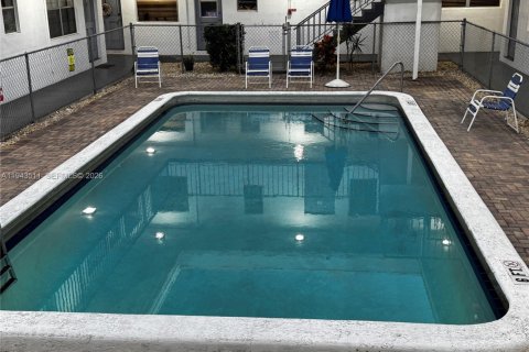 Снять в аренду кондоминиум в Халландейл-Бич, Флорида 36.23м2, № 2000502 - фото 10