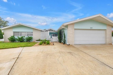 Casa en venta en Largo, Florida, 3 dormitorios, 177.07 m2 № 1819281 - foto 3