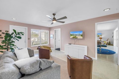Casa en venta en Largo, Florida, 3 dormitorios, 177.07 m2 № 1819281 - foto 19
