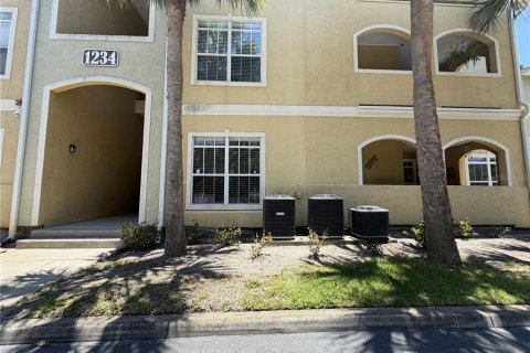 Copropriété à vendre à Clearwater, Floride: 2 chambres, 101.82 m2 № 2227192 - photo 2
