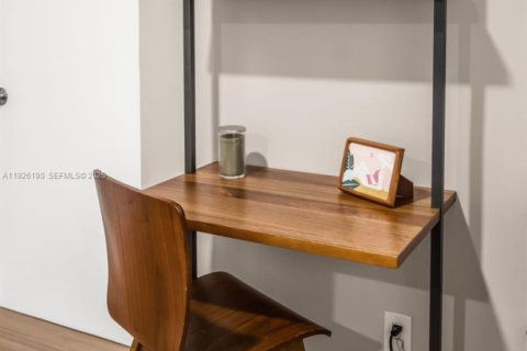 Casa en venta en Fort Lauderdale, Florida, 3 dormitorios, 116.87 m2 № 1984697 - foto 17