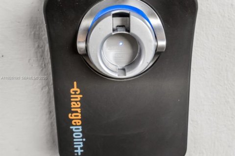 Casa en venta en Fort Lauderdale, Florida, 3 dormitorios, 116.87 m2 № 1984697 - foto 21