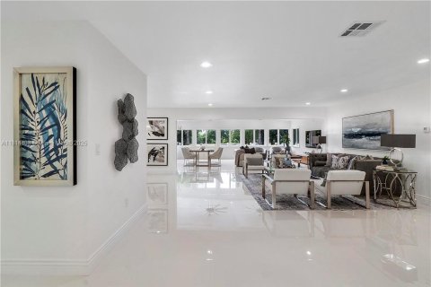 House in Plantation, Florida 5 bedrooms № 1889628 - photo 9