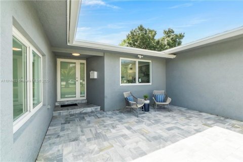 House in Plantation, Florida 5 bedrooms № 1889628 - photo 7