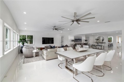 House in Plantation, Florida 5 bedrooms № 1889628 - photo 15