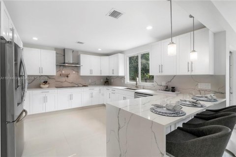 House in Plantation, Florida 5 bedrooms № 1889628 - photo 20