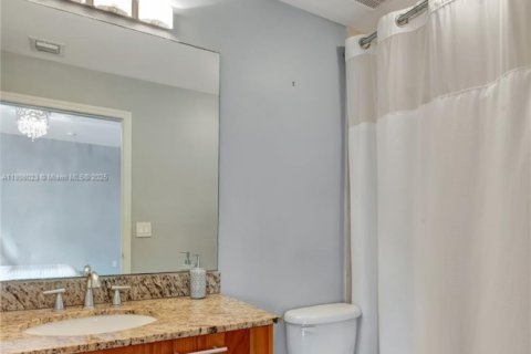 Купить таунхаус в Авентура, Флорида 2 спальни, 162.11м2, № 2014589 - фото 22