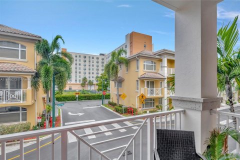 Купить таунхаус в Авентура, Флорида 2 спальни, 162.11м2, № 2014589 - фото 26