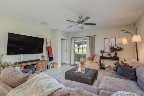 House in Hudson, Florida 5 bedrooms, 221.94 sq.m. № 1909717 - photo 11