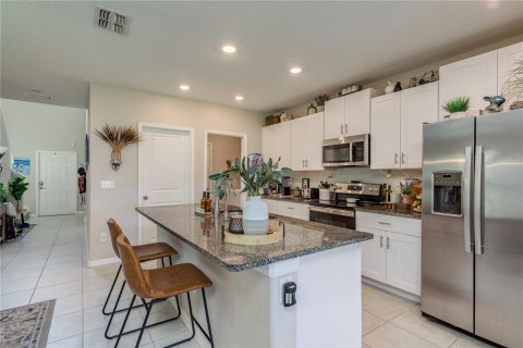 House in Hudson, Florida 5 bedrooms, 221.94 sq.m. № 1909717 - photo 8