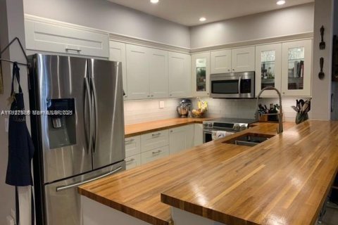 Touwnhouse à louer à Miami Lakes, Floride: 2 chambres, 118.08 m2 № 1976765 - photo 2