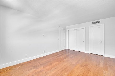 Copropriété à louer à Lauderdale-by-the-Sea, Floride: 1 chambre, 82.68 m2 № 2263813 - photo 15