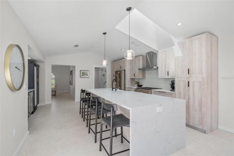House in Osprey, Florida 3 bedrooms, 262.91 sq.m. № 2148769 - photo 9