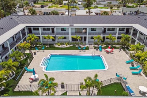 Appartement à Belleair Bluffs, Floride 1 chambre, 69.68 m2 № 2139971