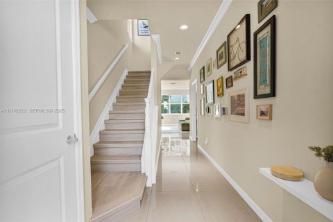 Купить таунхаус в Холливуд, Флорида 3 спальни, 164.34м2, № 1986028 - фото 3